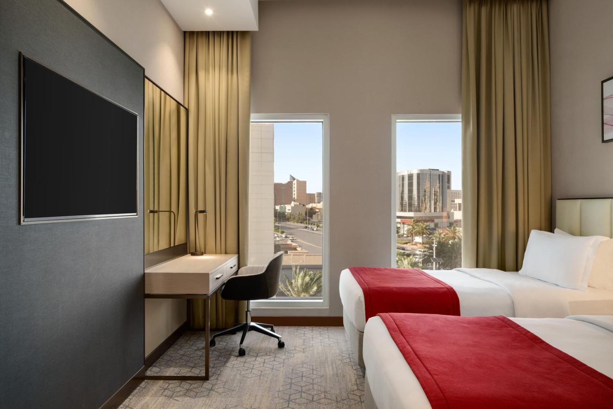 Ramada By Wyndham Riyadh King Fahd Road Exteriör bild A guest room at the Hilton Las Vegas