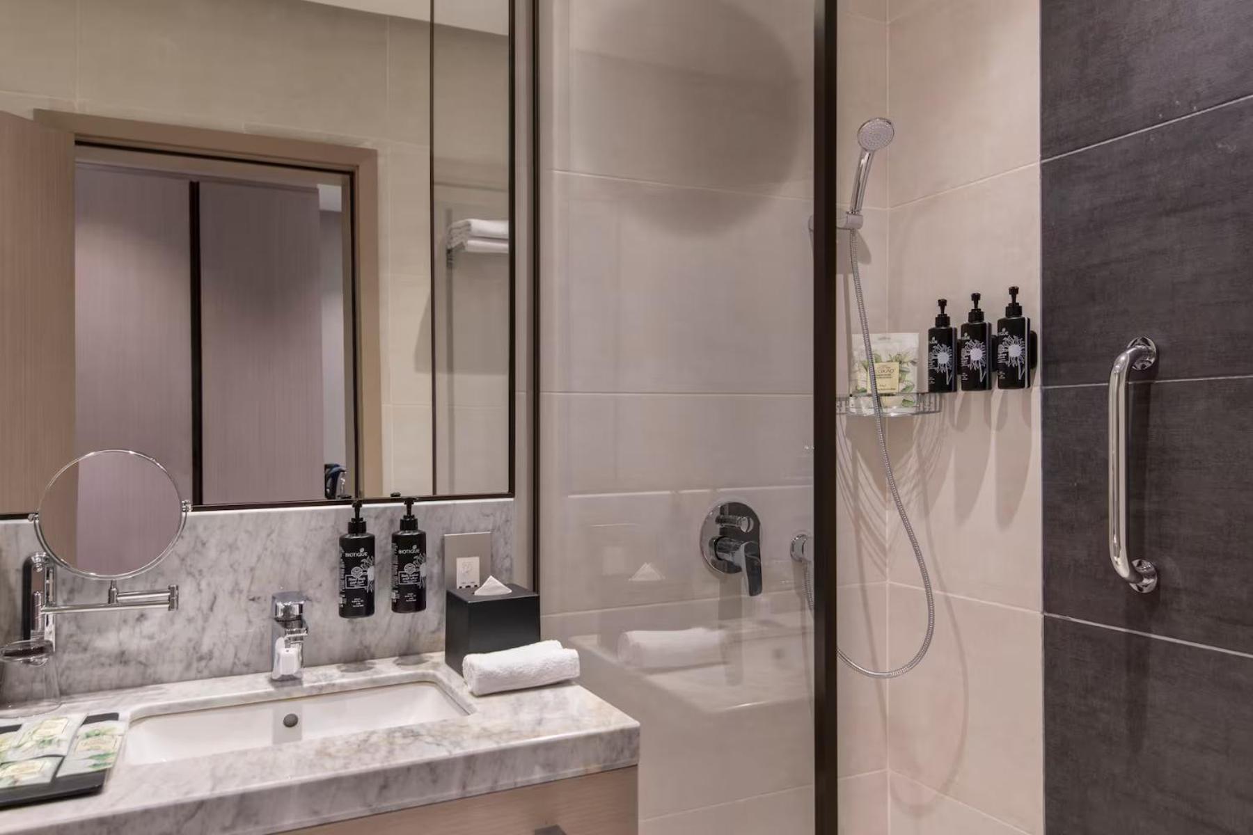 Ramada By Wyndham Riyadh King Fahd Road Exteriör bild